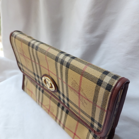 Vintage Burberrys Envelope pouch/clutch/Wristlet - Picture 2 of 16